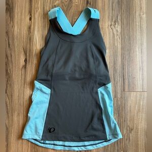 Pearl Izumi athletic top